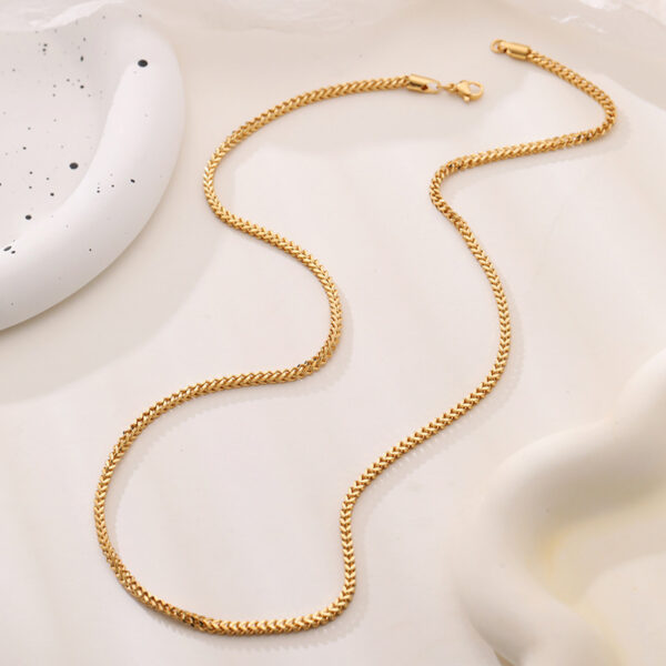 Titanium Steel French Retro Cuban Link Chain Versatile - Image 2