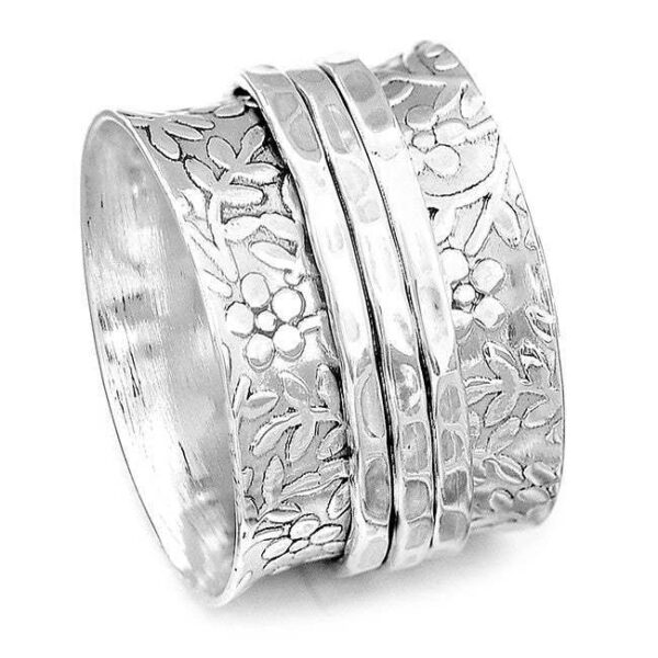 Wide Version Small Floral Simple Retro Floral Spinning Ring - Image 3