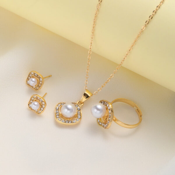 Fashion Rhinestone Pearl Square Necklace Suit - Image 5