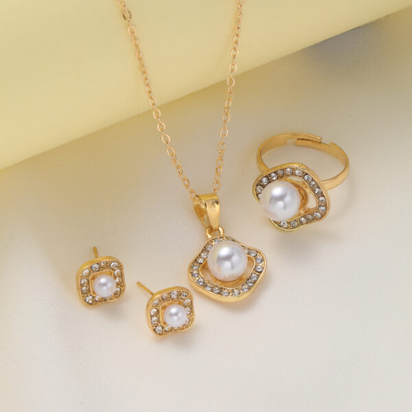 Fashion Rhinestone Pearl Square Necklace Suit - Image 6