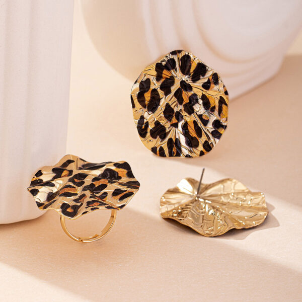 Vintage Geometric Leopard Print Circle Disc Fashion Design Ear Studs Ring Suit - Image 8