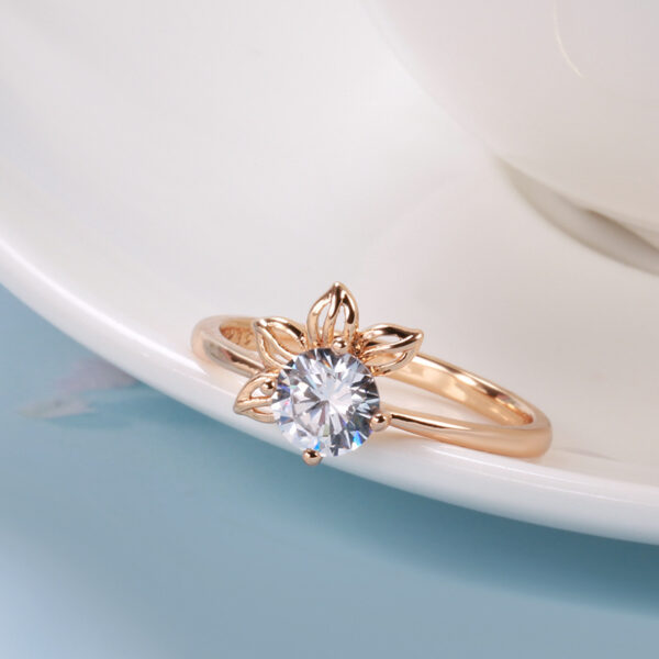 Fashionable Rose Gold Petal Ring For Women - Image 3